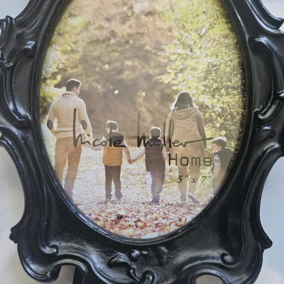 Black Ornate Picture Frames Set Of Two Halloween Gothic Black Ornate Oval Frame - Picture 10 of 12